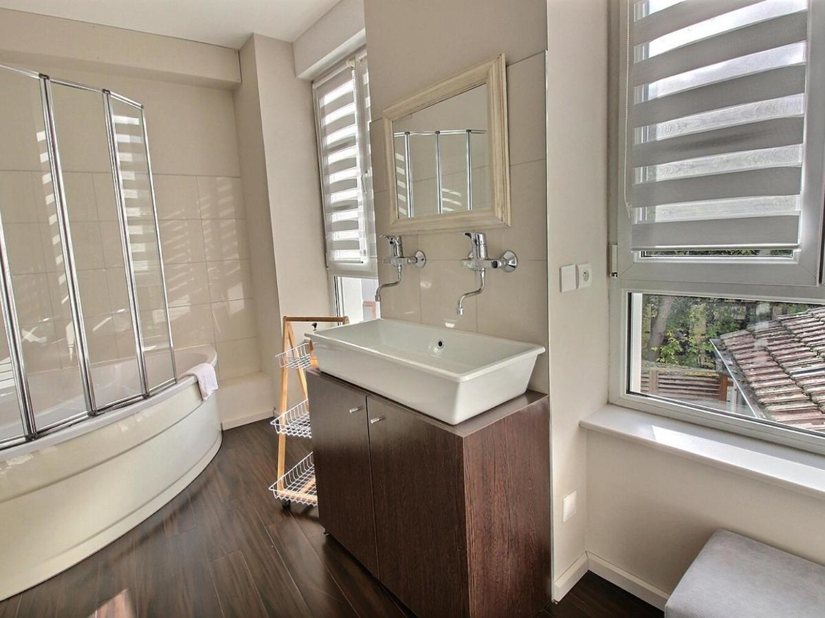 Maison De Caractere Avec Jacuzzi Et Parking A Deux Pas Du Centre Historique De - Fr-1-722-3 Holiday home